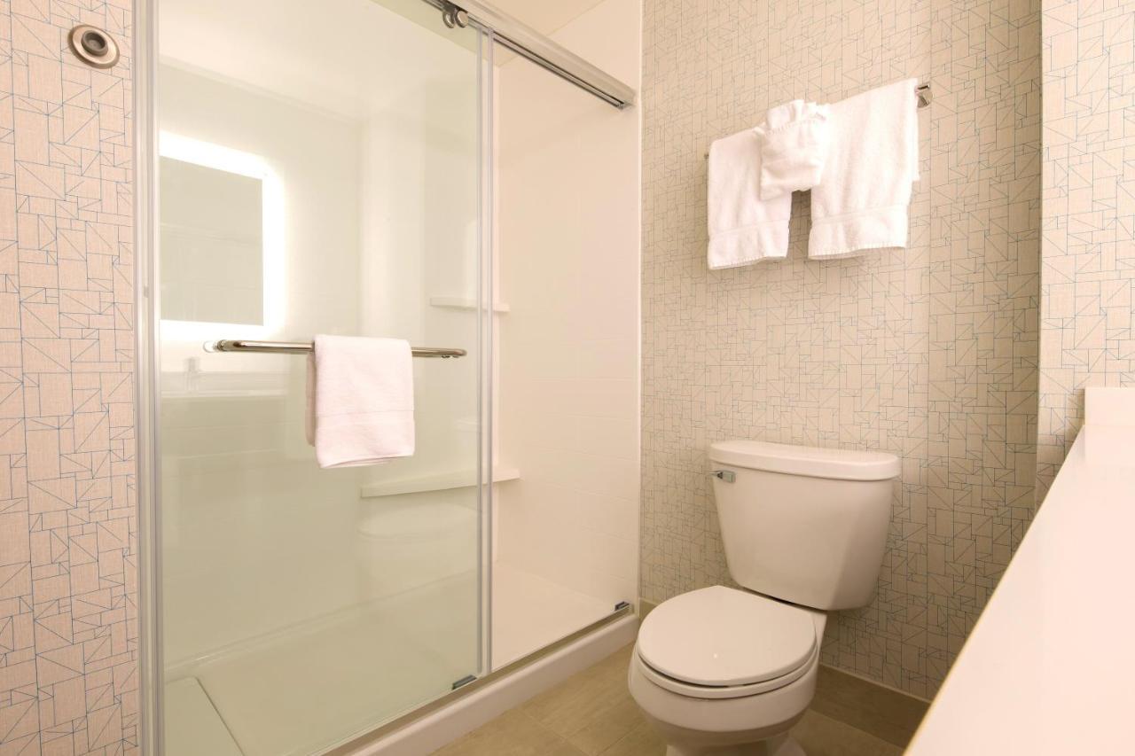 Holiday Inn Express Rochester Hills By Ihg Экстерьер фото